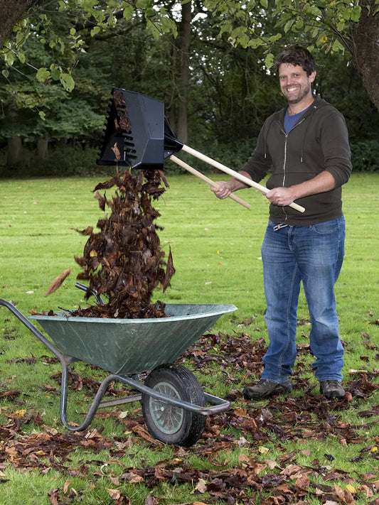How The Clear ‘N’ Collect Will Clear Your Garden In Half The Time